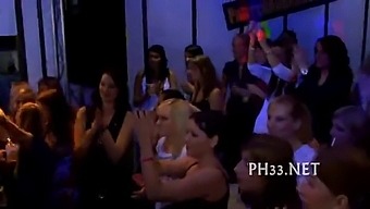 Amateur Group Sex With Hard And Rough Fucking