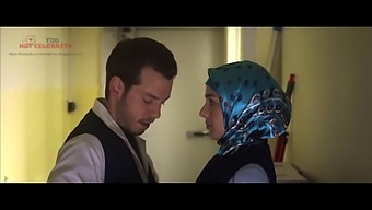 Hijab Girl Akkya Begum'S Steamy 2012 Kuma Encounter