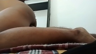 Desi Teen (18+) Has Sex With An Older Woman