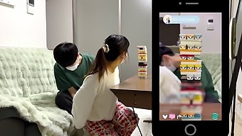 日本の美女が出演するこのhdポルノビデオで究極の寝取られ体験をお楽しみください。